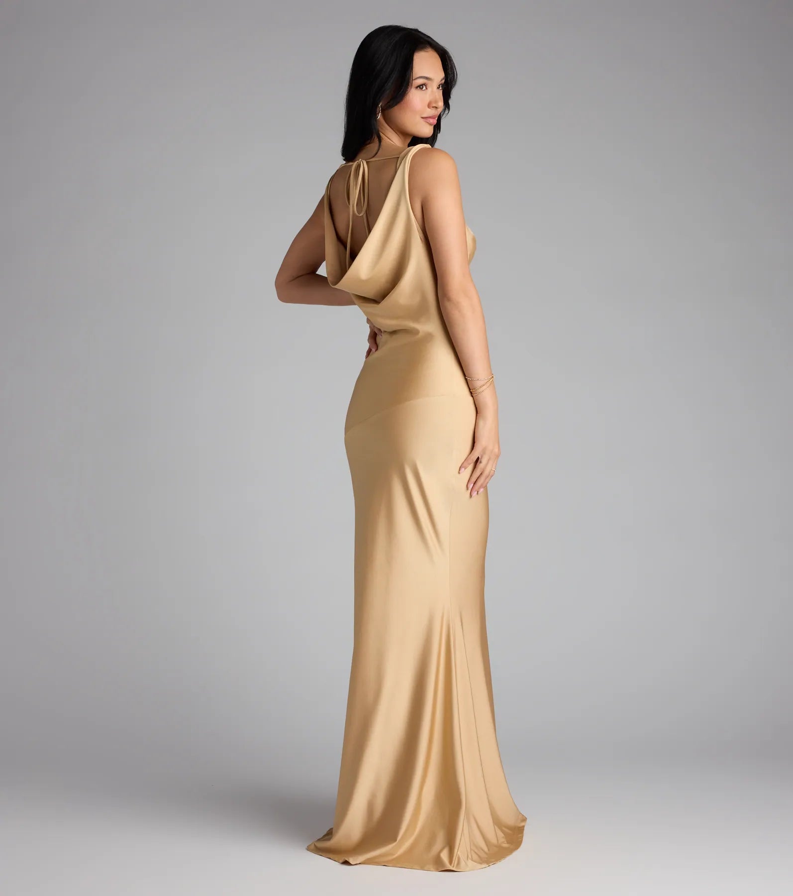 Elizabeth Low Back Mermaid Formal Dress - Image 3