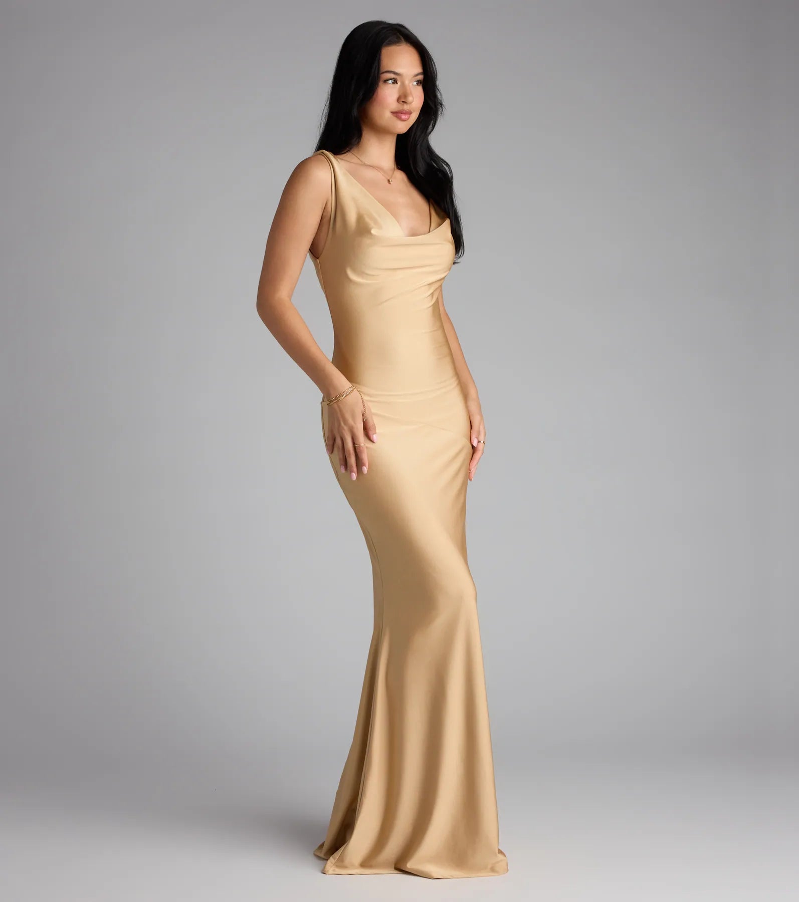 Elizabeth Low Back Mermaid Formal Dress - Image 5
