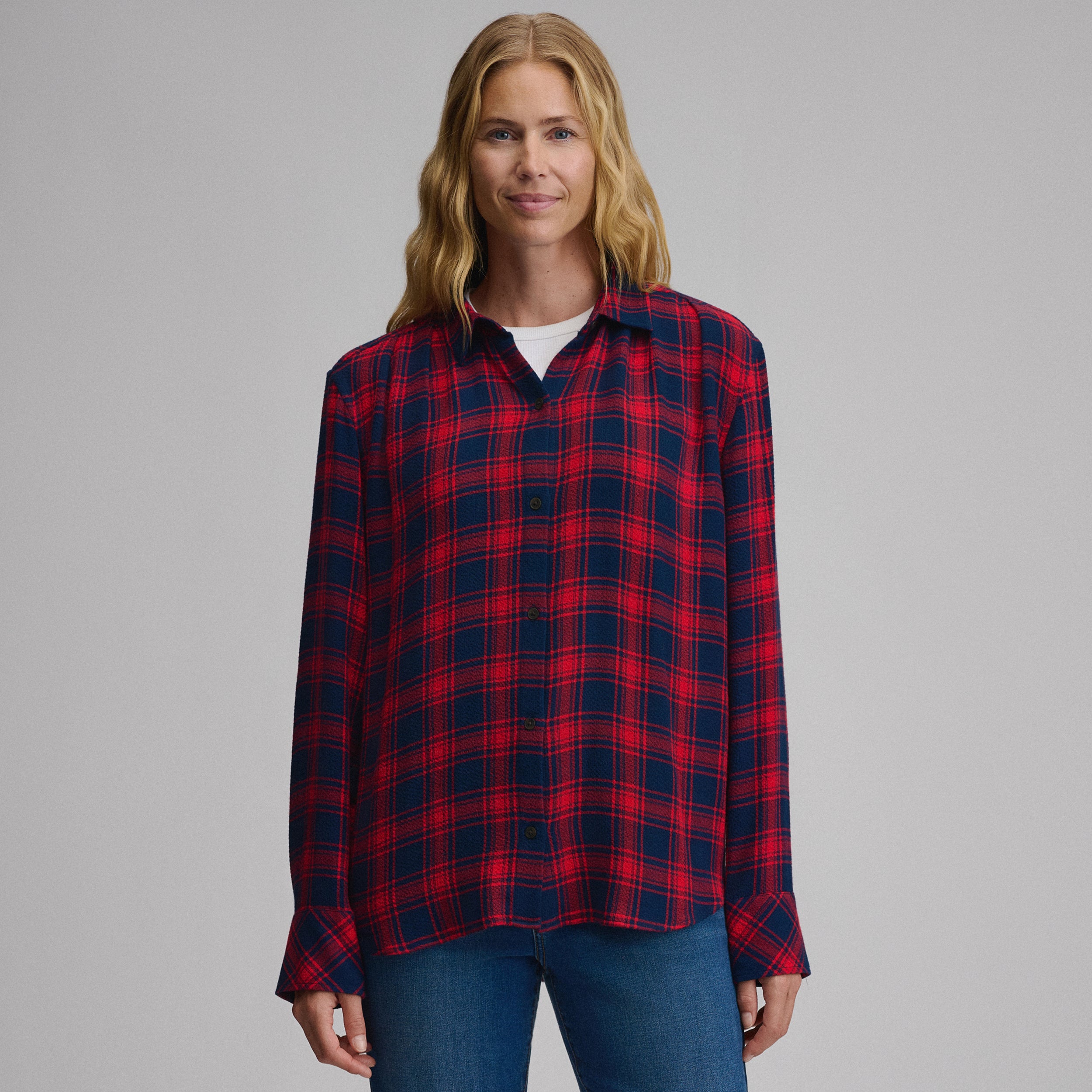 Women's Long-Sleeve Softened Button-Down Shirt - Image 5