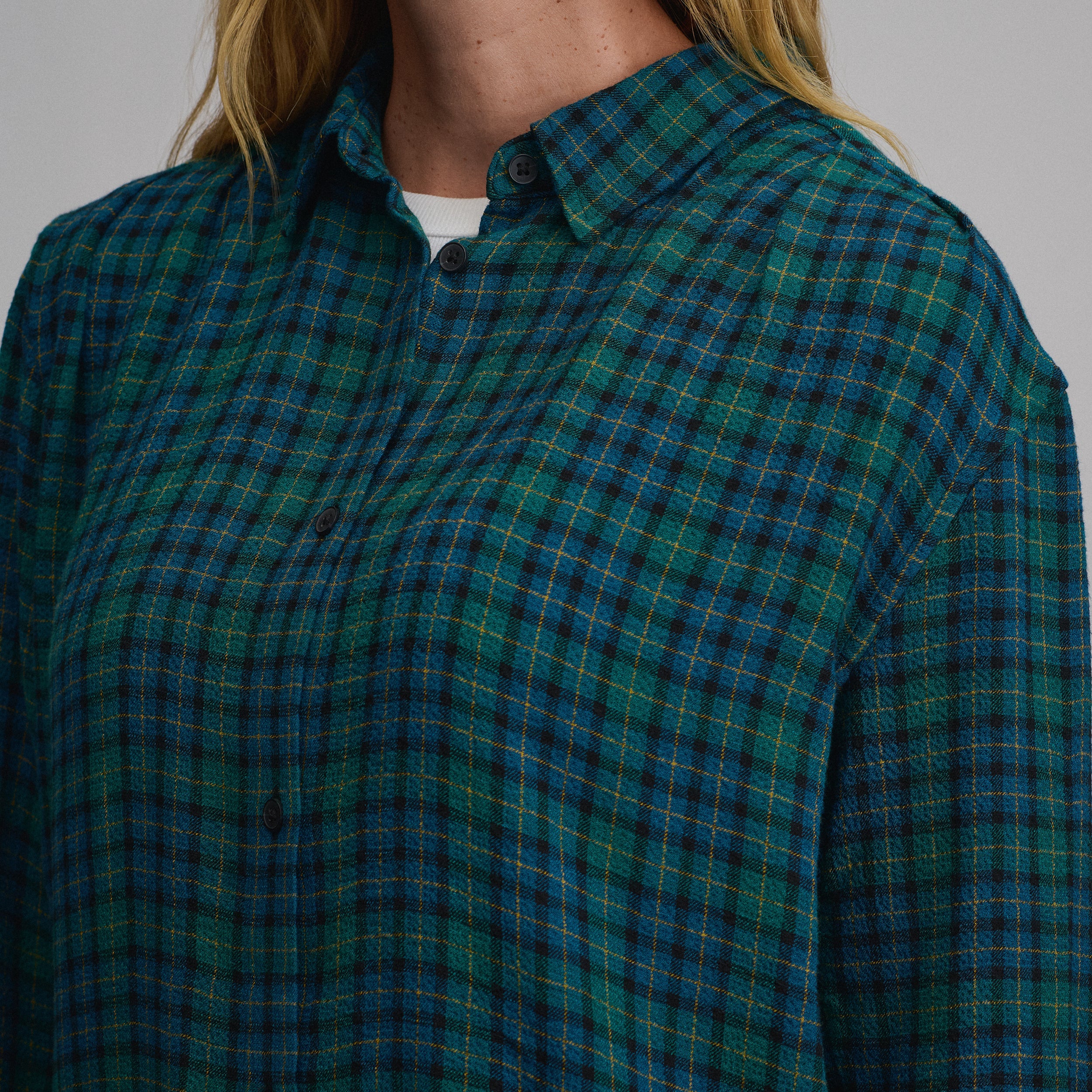 Women's Long-Sleeve Softened Button-Down Shirt - Image 11